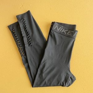 NWOT Nike Pro Black Dri Fit High Waisted Leggings